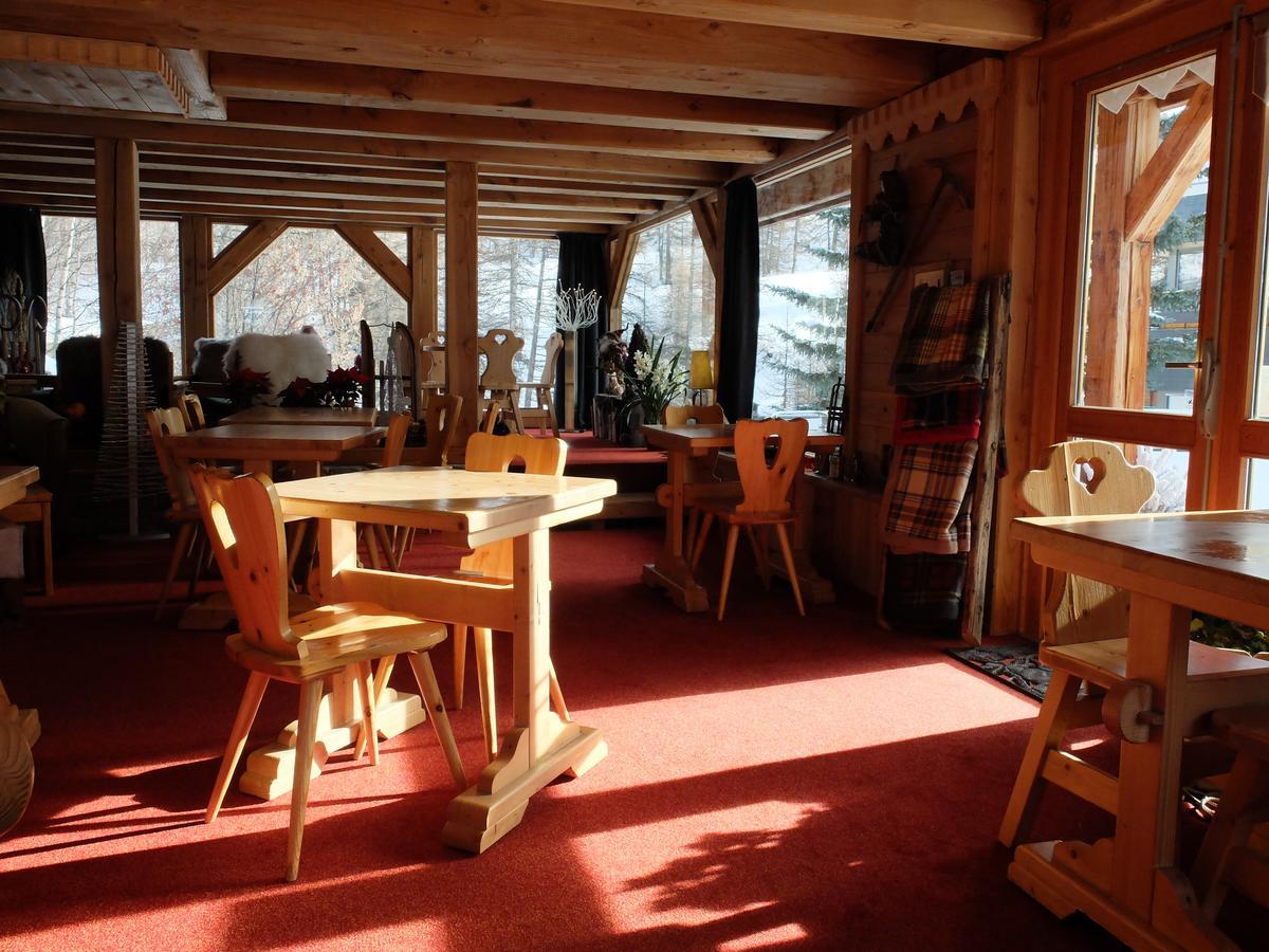 Hotel Ecureuil Vars  Buitenkant foto