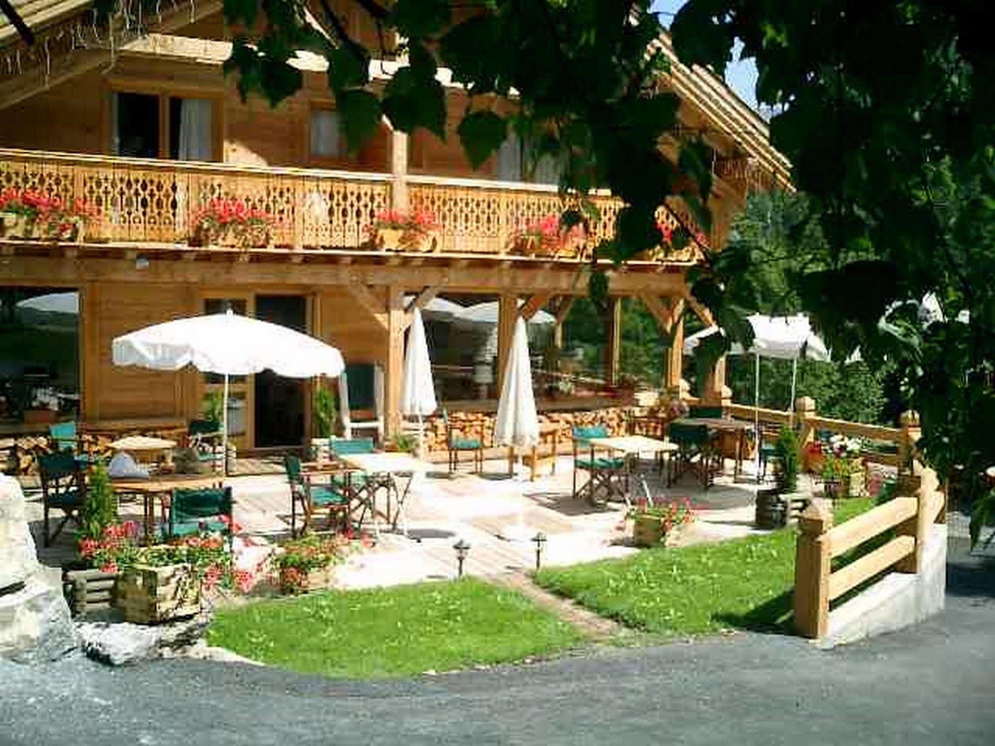 Hotel Ecureuil Vars  Buitenkant foto
